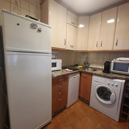 Junto Al Mar En El Centro De Conil *