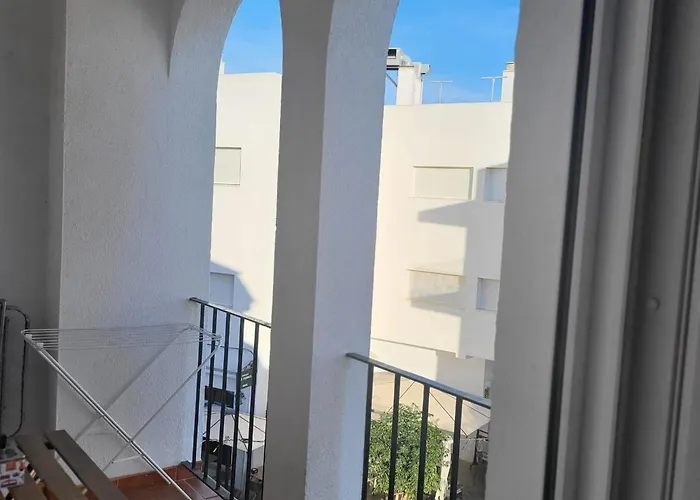 Junto Al Mar En El Centro De Conil * كونيل ذي لا فرونتيرا